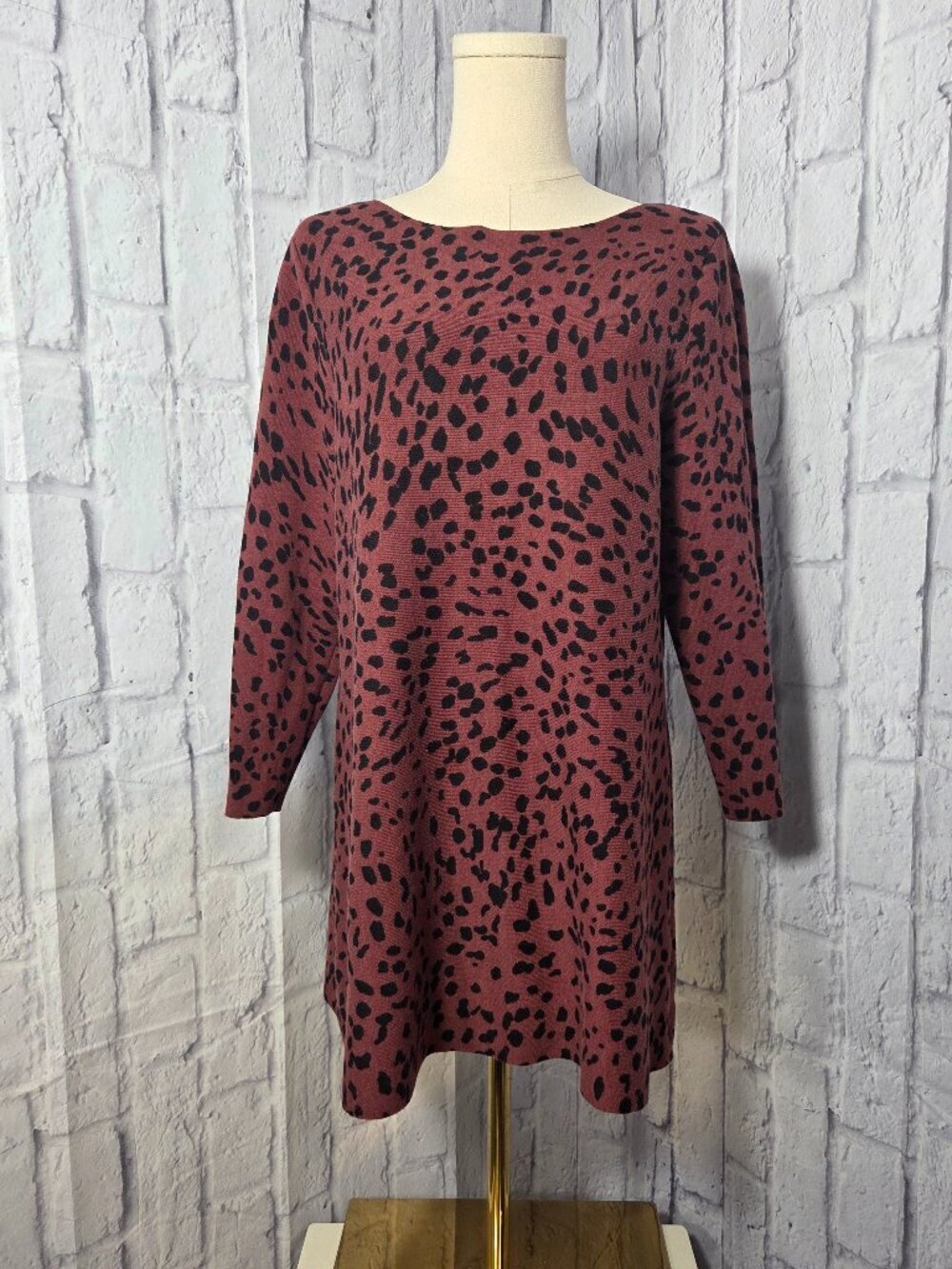 Chico's size 2 (Large) Animal Print Round Neck 3/4 Sleeve Fall Tunic Blouse